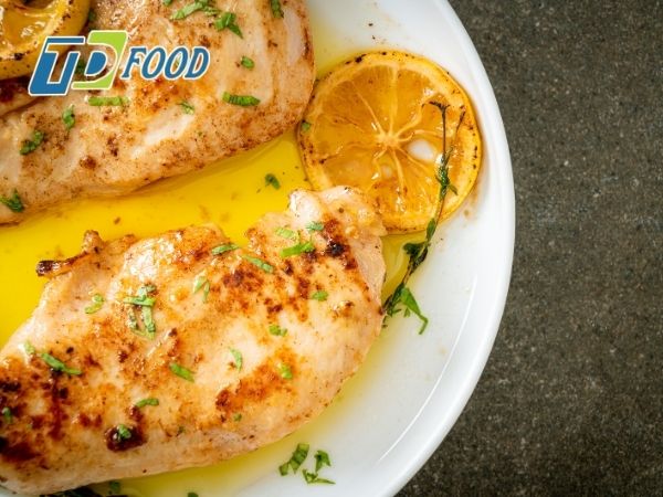 Gà áp chảo sốt bơ tỏi